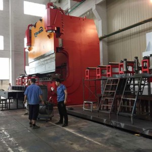 Large CNC Tandem Press Brake