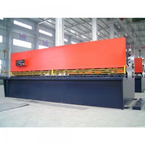 Semi Automatic CNC Guillotine Shearing Machine