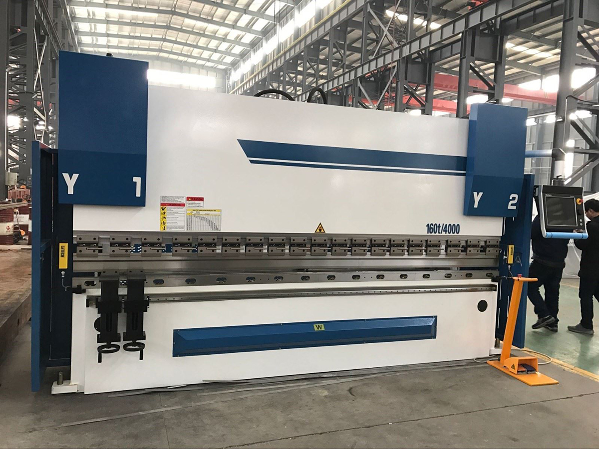 Semi Automatic CNC Sheet Metal Bending Machine3