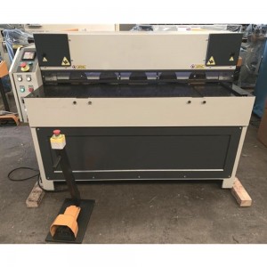 Semi Automatic Mechanical Guillotine Shearing Machine