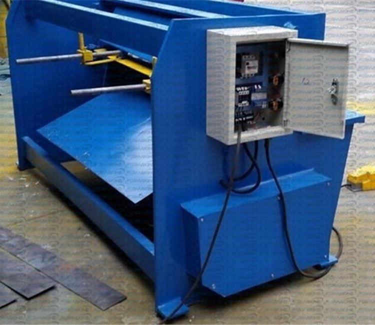 Semi Automatic Mechanical Guillotine Shearing Machine