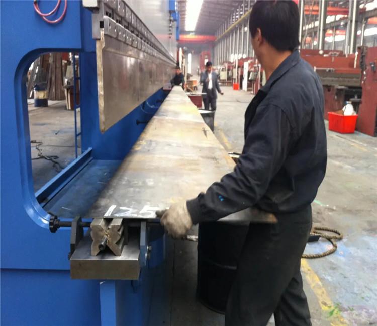 Synchronized Tandem Press Brake